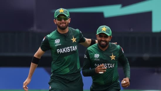 Shaheen Afridi (L) and Babar Azam during T20 World Cup 