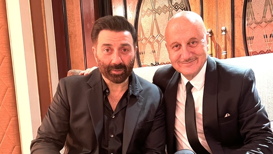 Anupam Kher shared an old photo with Sunny Deol