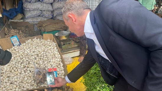 German ambassador checks out the UPI system.