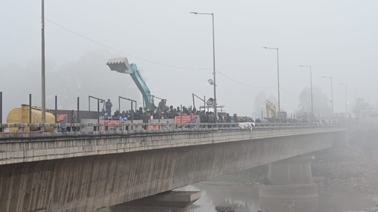 Farmers' protest: Both the sides have brought their own bulldozers. 