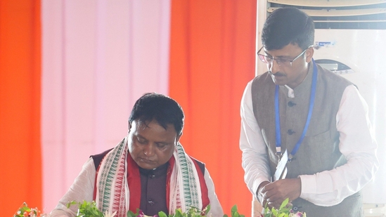 BJP leader Mohan Charan Majhi on Wednesday took oath as the chief minister of Odisha. (X/NarendraModi)