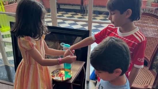 Soha Ali Khan often shares pictures from the special occasions when the entire Khan family gathers under one roof. In this picture, Inaaya is seen tying rakhi on Taimur's hand.