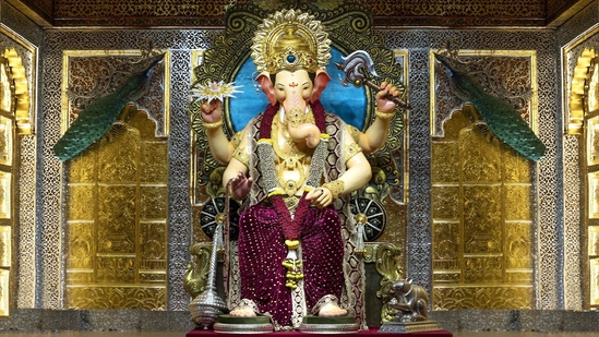 This year's Lalbaugcha Raja idol was unveiled in Mumbai yesterday, September 6(Photo: X/LalbaugchaRaja)